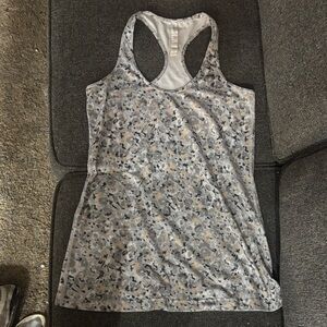 Lululemon Athletica Gray and Cream Patterned Tank Top